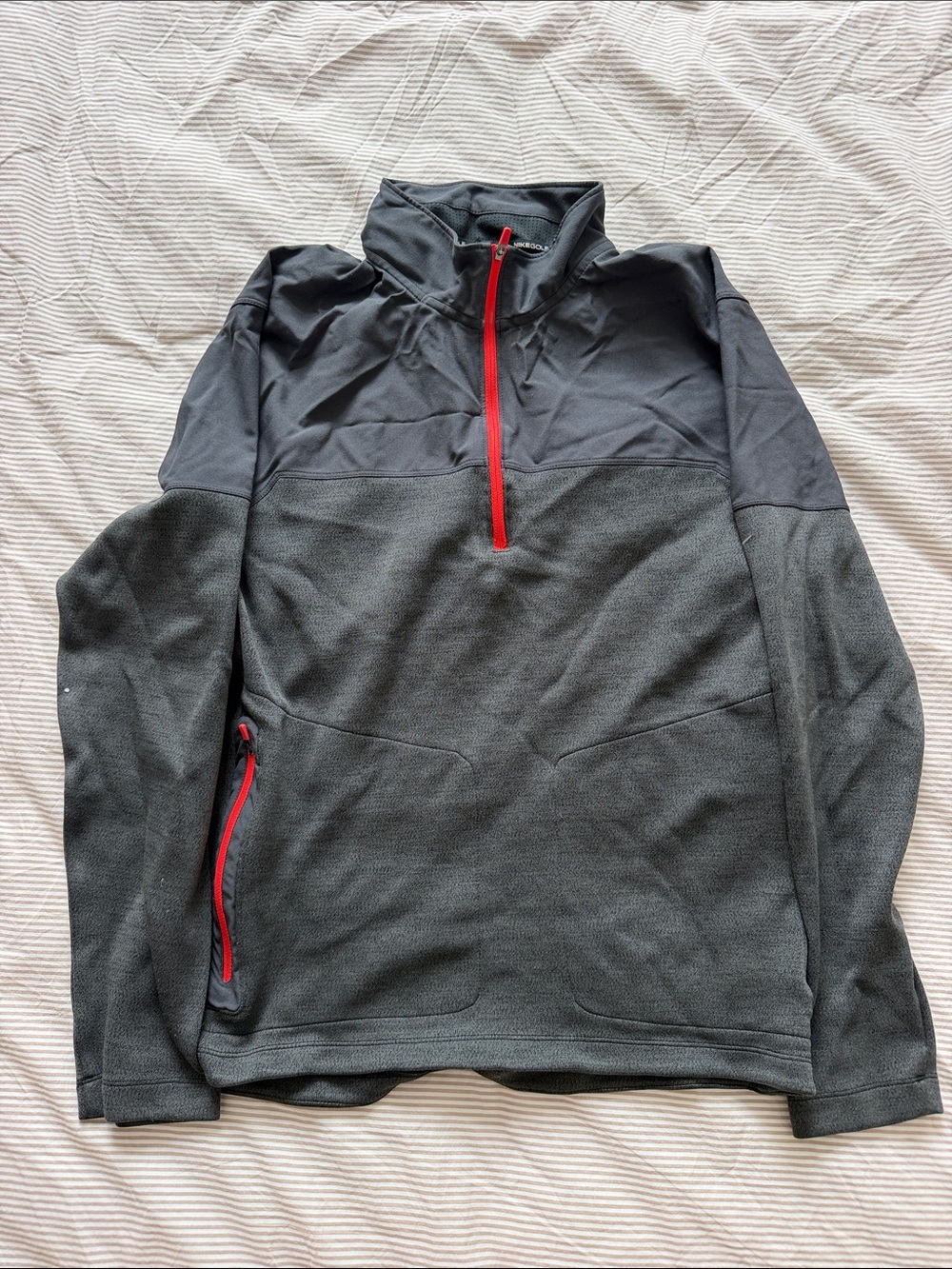 Nike Men's Gray & Red Half-Zip Lightweight Jacket